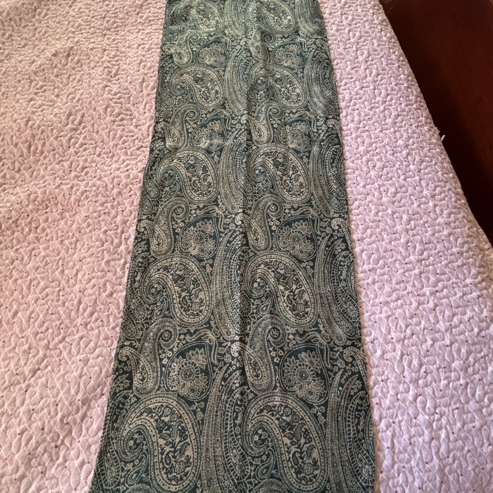 Elegant Paisley Scarf in Green and Silver Gray Metallic Hues
